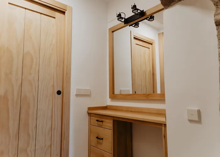 Portal De Santiago Caces